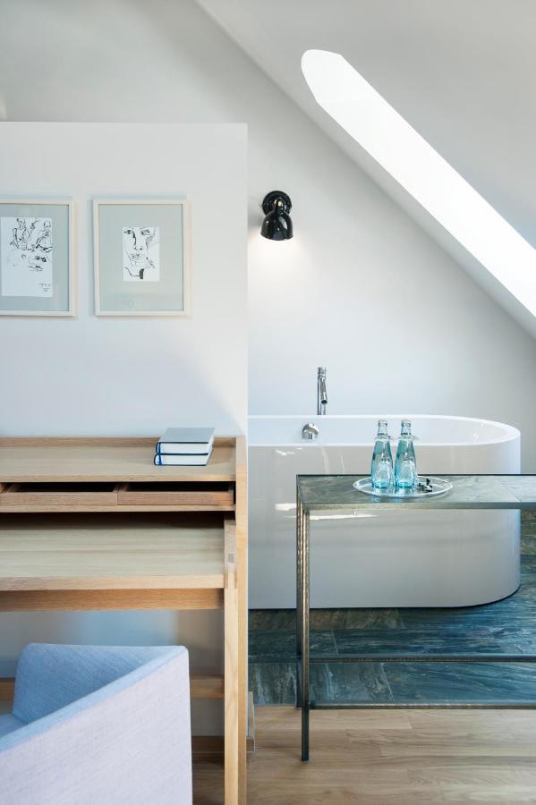 Emmerich Hotel Goerlitz Eksteriør bilde Bathroom